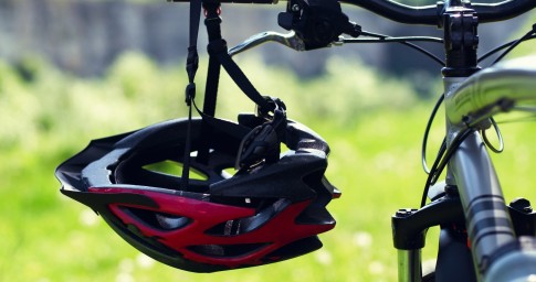 Bicycle helmet