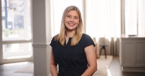 Photo of Caroline Decker